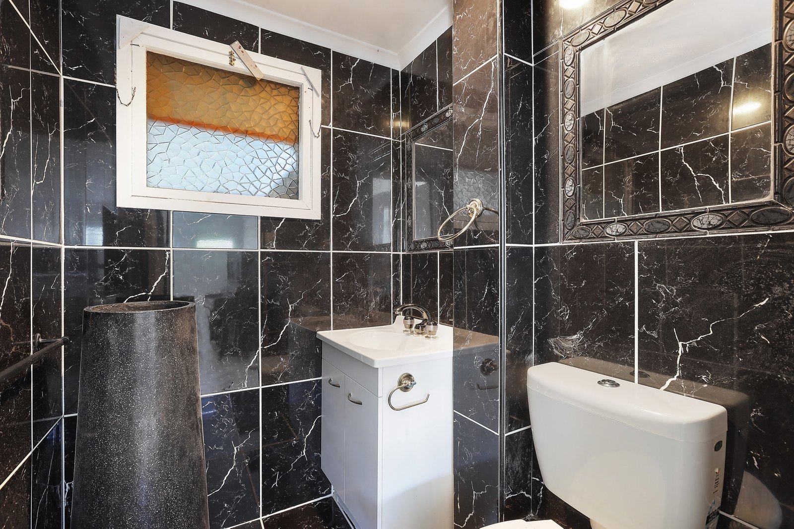 1/30 Corunna Crescent ASHMORE 10
