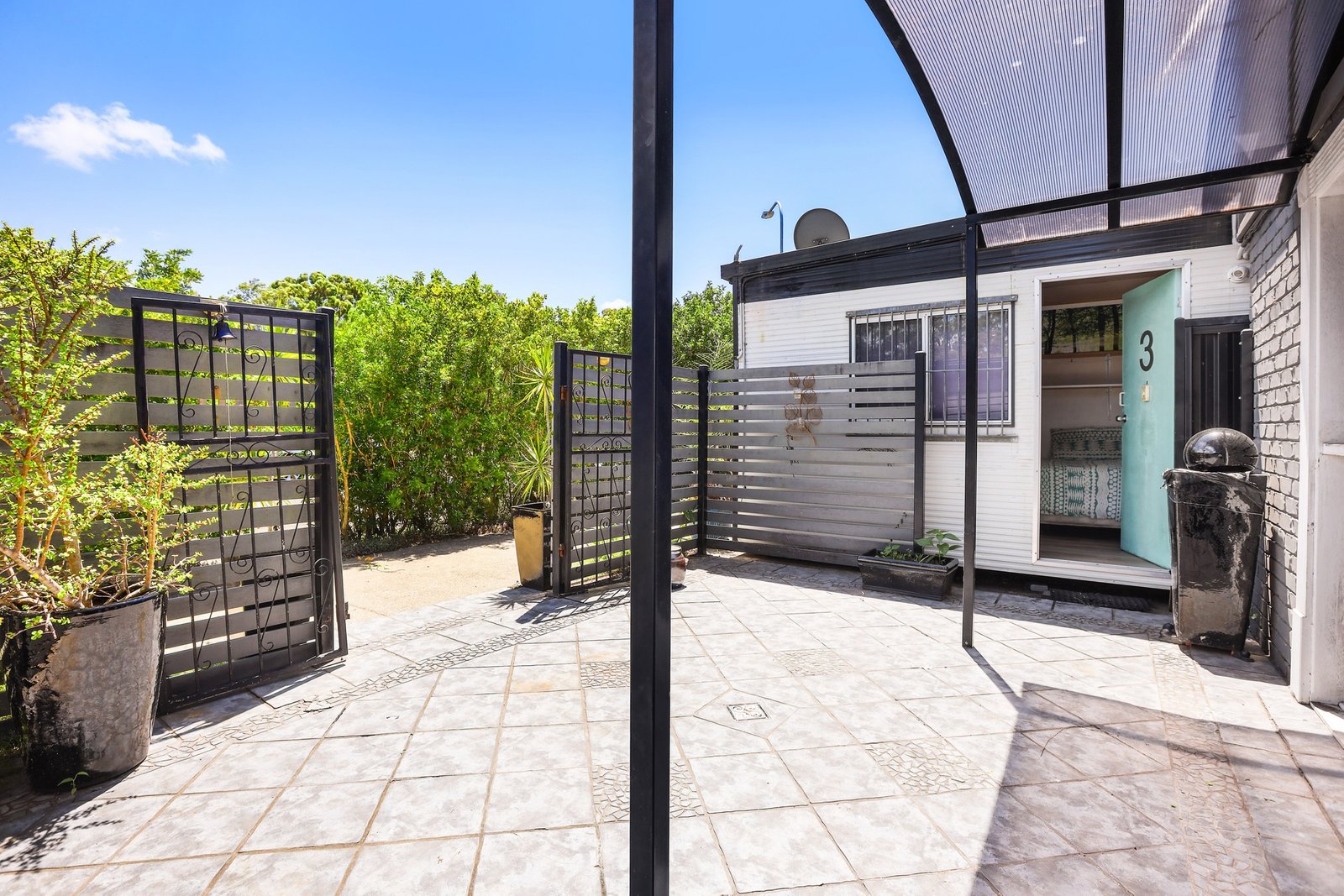 1/30 Corunna Crescent ASHMORE 11