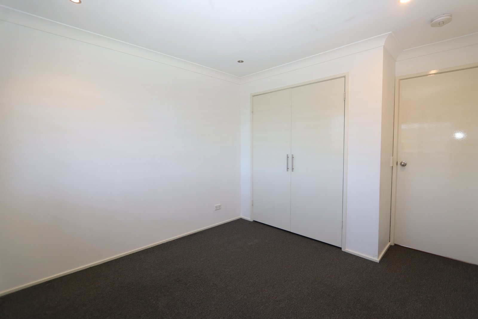 130 Currumburra Road ASHMORE 8