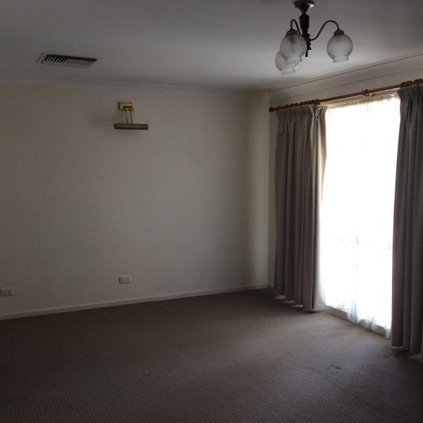 130 Garden Street TAMWORTH 4