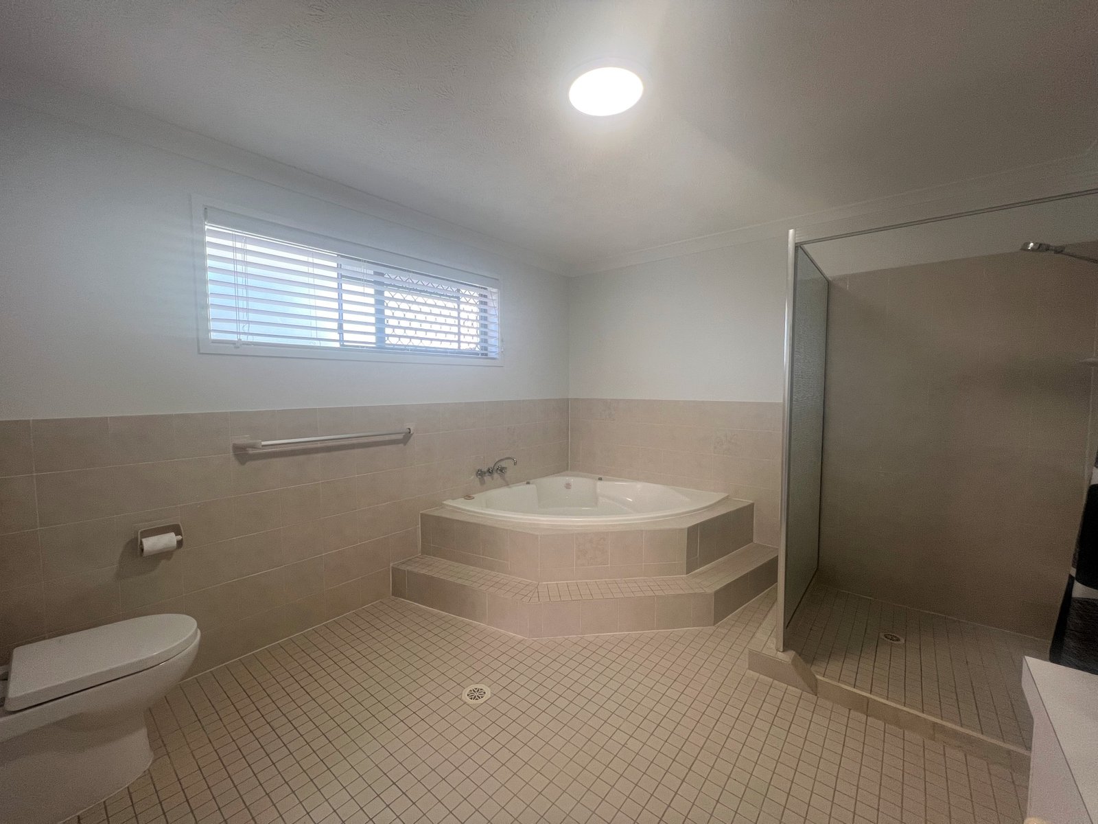 130 K P McGrath Drive ELANORA 10