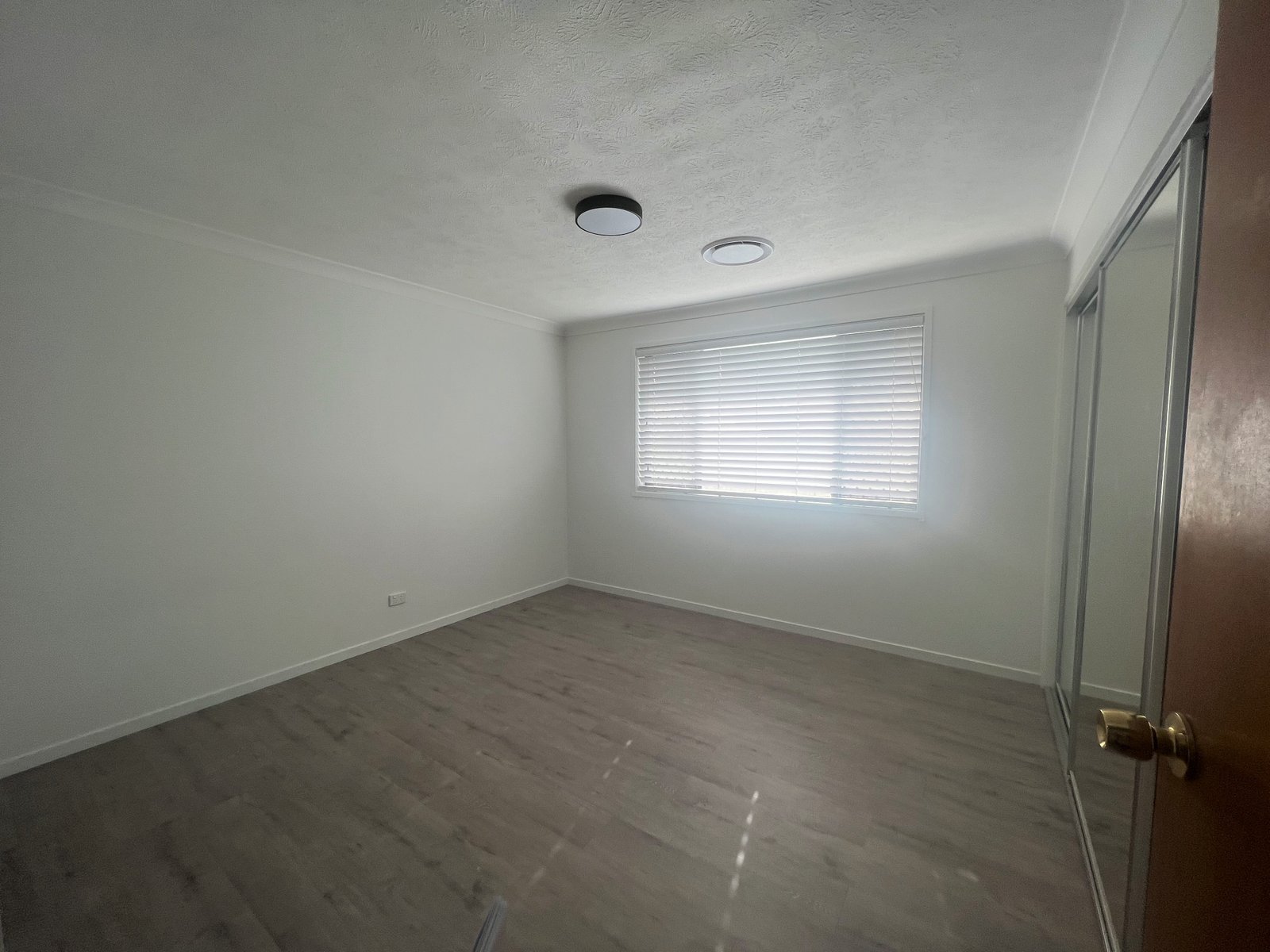 130 K P McGrath Drive ELANORA 11