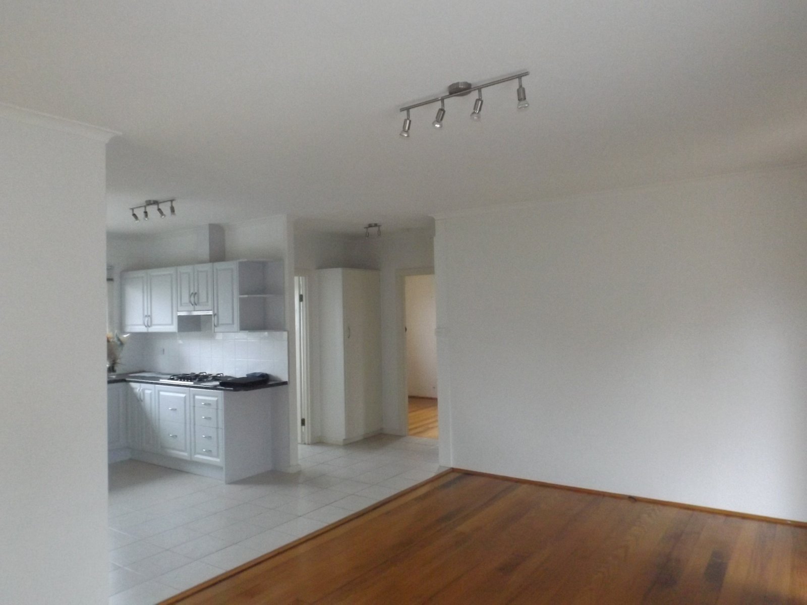 Gallery: 1/30 Mawarra Crescent