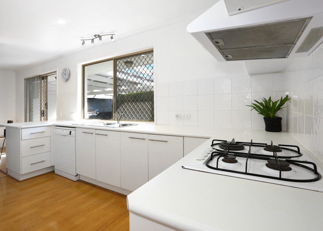 1/30 Orkney Place LABRADOR 6