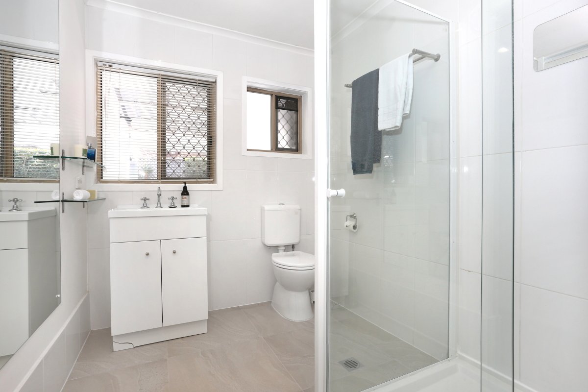 1/30 Orkney Place LABRADOR 10