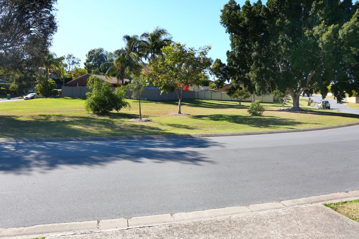 1/30 Orkney Place LABRADOR 16