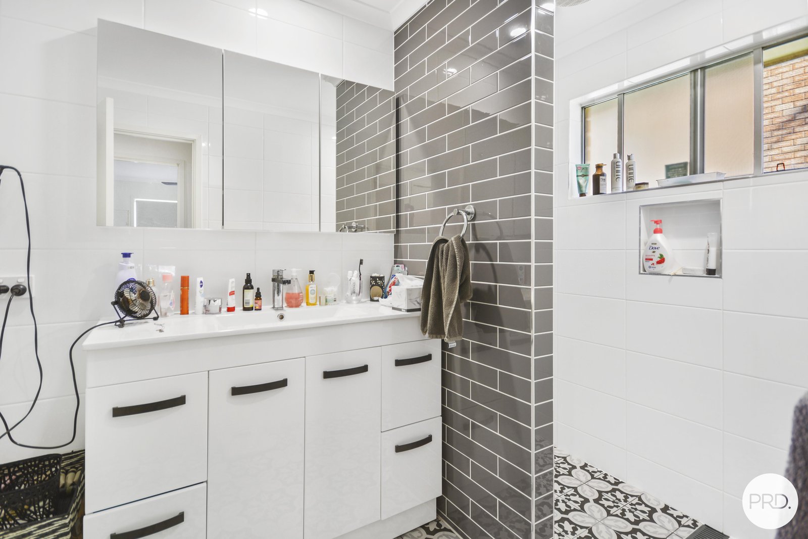 1/30 Poinciana Avenue BOGANGAR 5