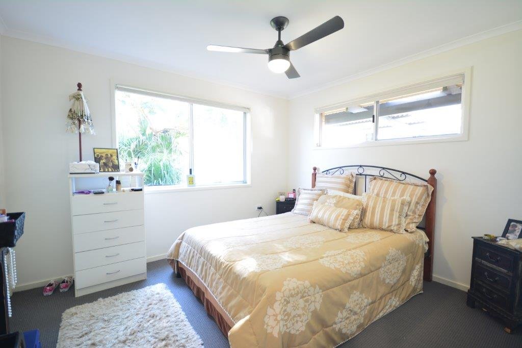 1/30 Poinciana Avenue BOGANGAR 4