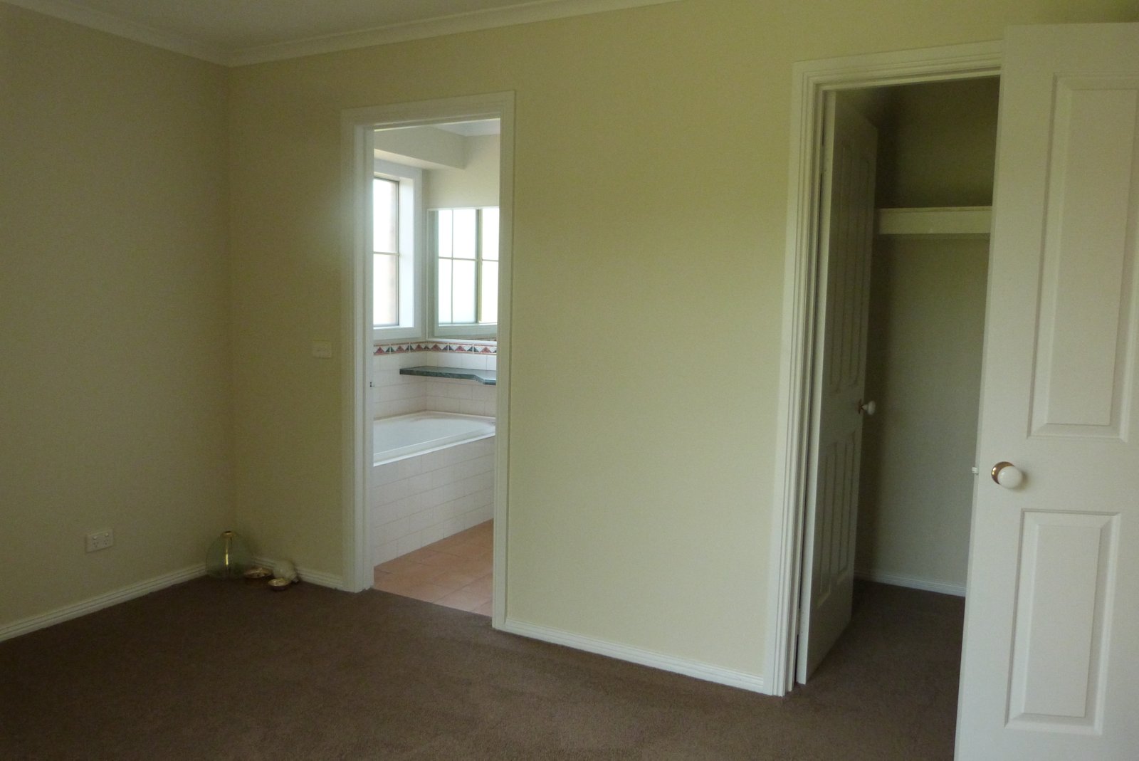 Real Estate and Property in 1/30 Stott Street, Box Hill South, VIC