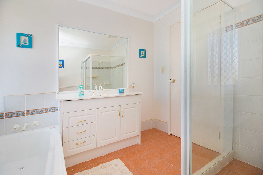 1/30 Woodlands Drive BANORA POINT 9