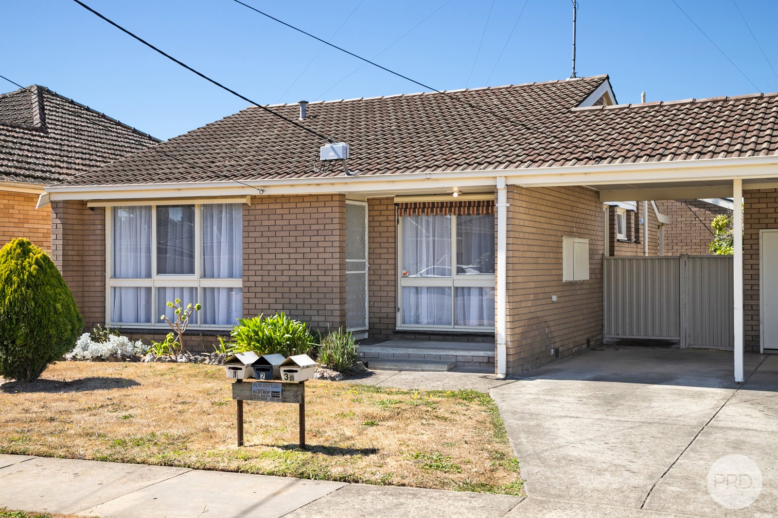1/302 Forest Street WENDOUREE 2