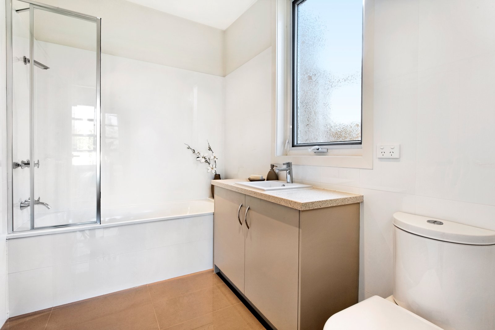 Real Estate and Property in 1/302 Hawthorn Road, Caulfield, VIC