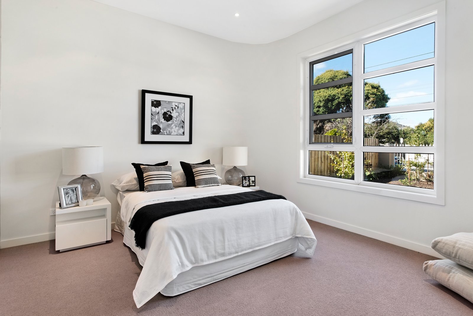 Real Estate and Property in 1/302 Hawthorn Road, Caulfield, VIC