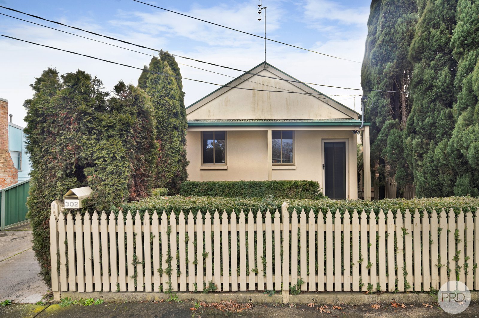 1/302 Latrobe Street REDAN 1