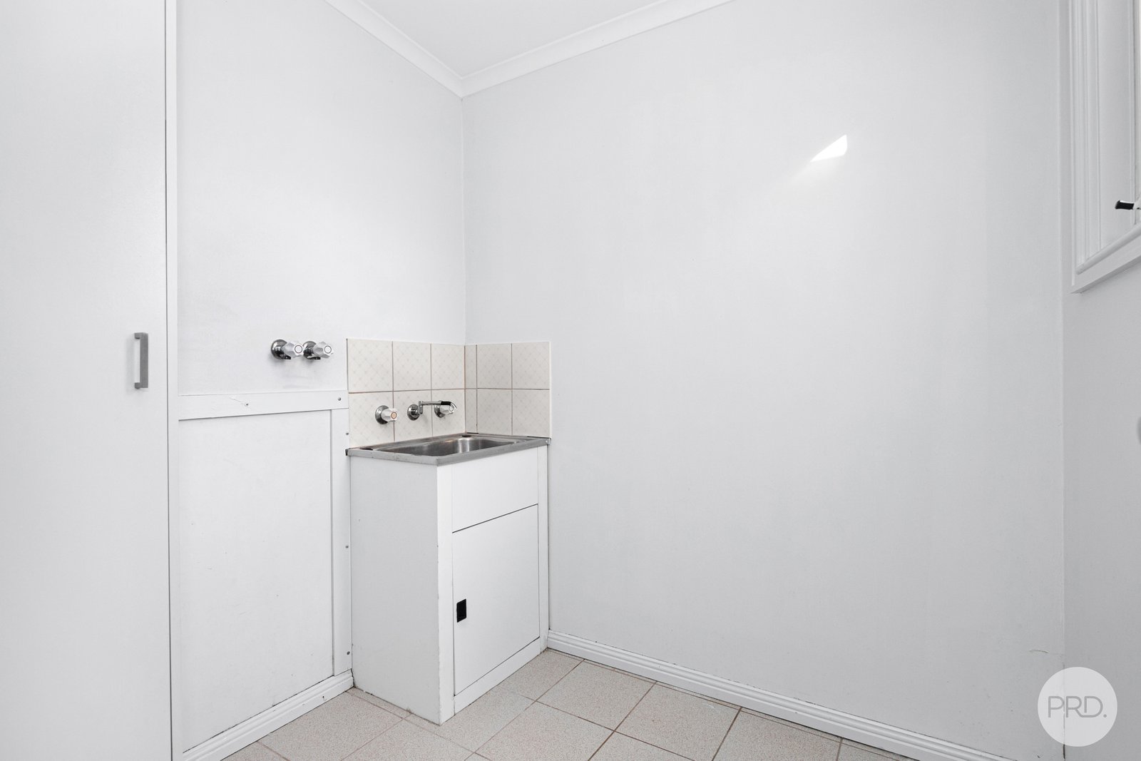 1/302 Latrobe Street REDAN 9