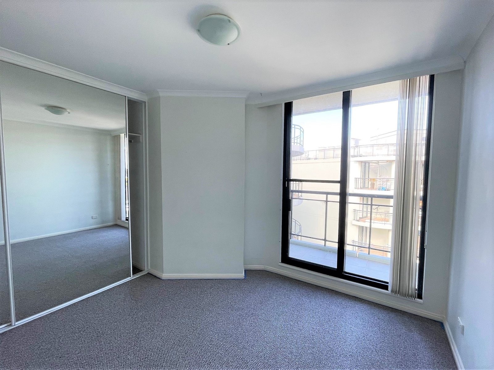 1302/5 Keats Avenue ROCKDALE 8
