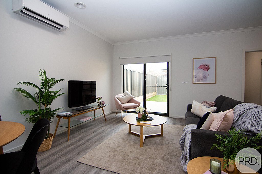 1/303 Warrenheip Street BUNINYONG 6