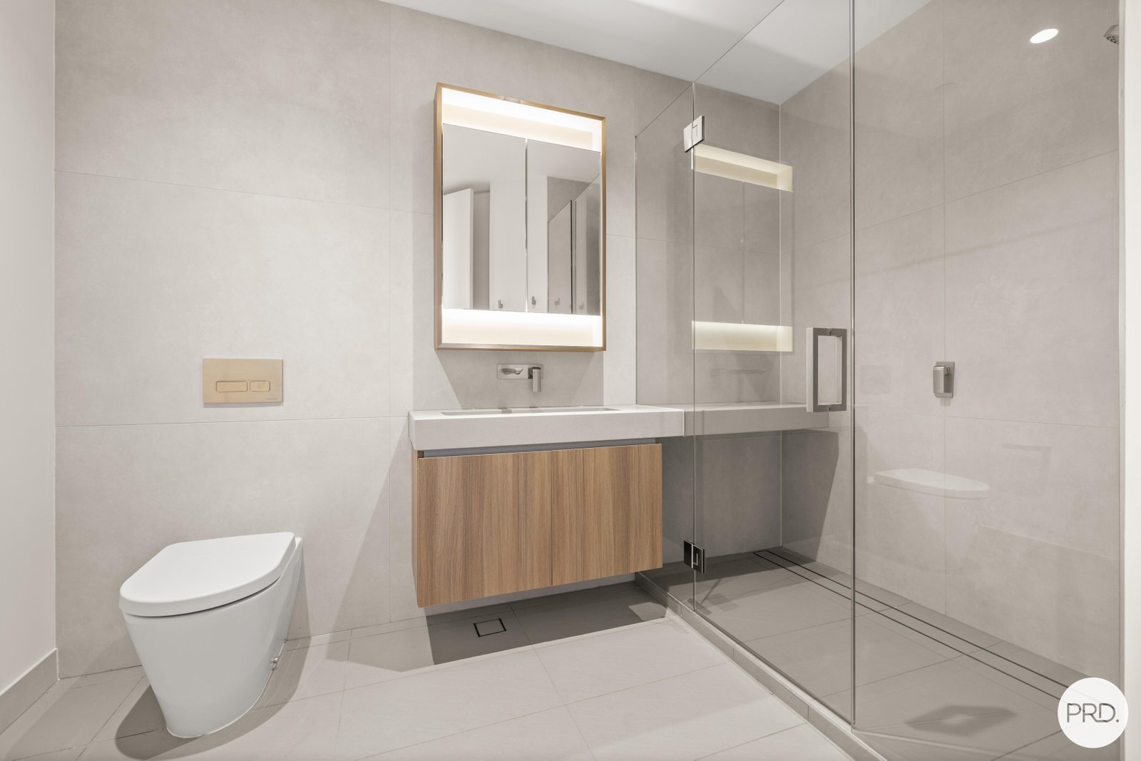 1305/605 St Kilda Road MELBOURNE 7