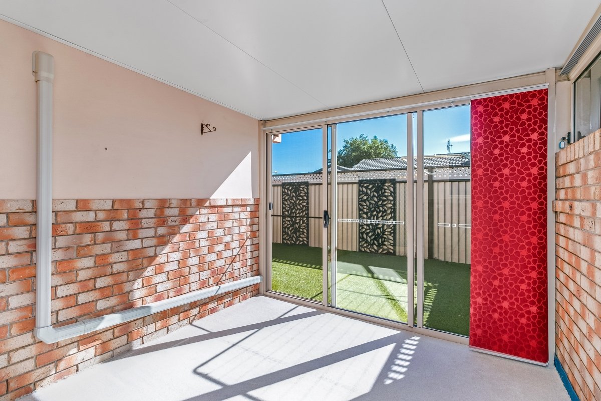 1/306 Darlington Drive BANORA POINT 6