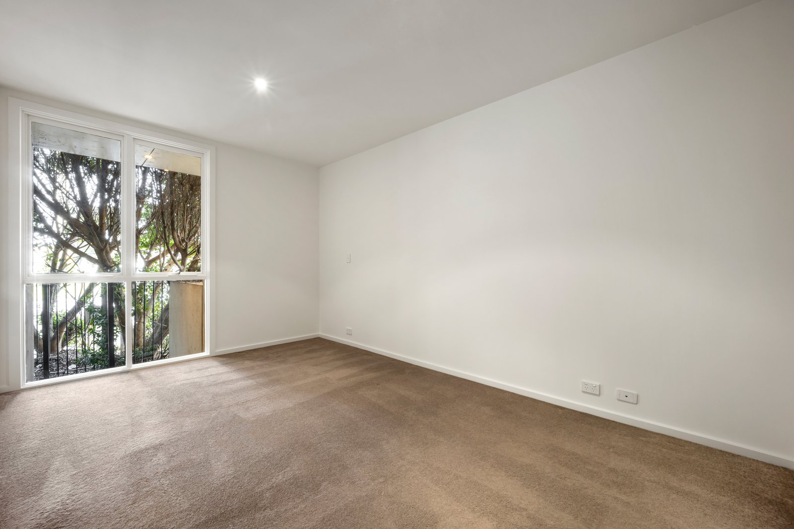 Gallery: 1/307-309 Bay Road