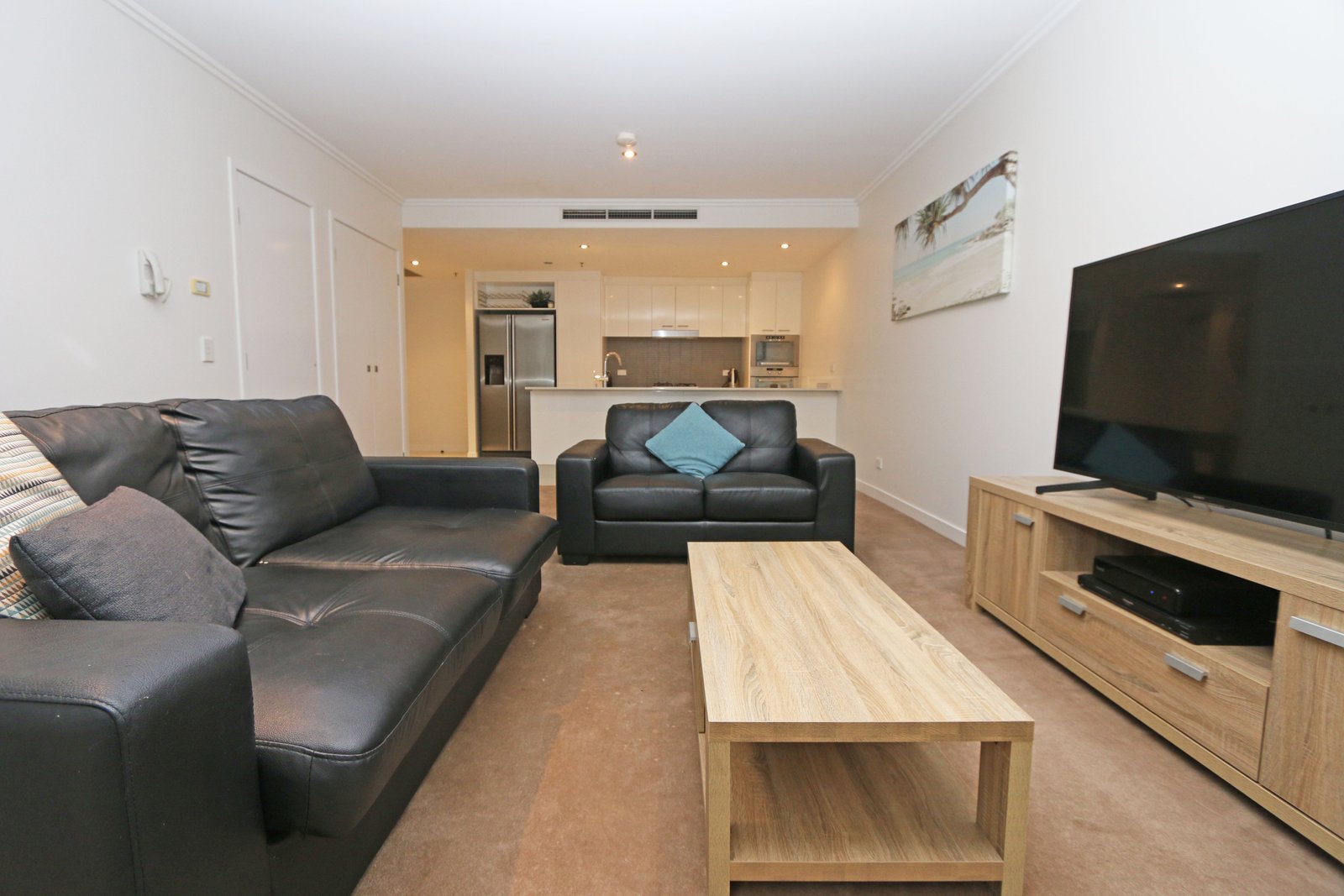 1307/33 T E Peters Drive BROADBEACH WATERS 3