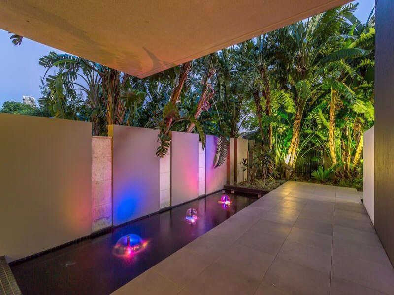 1307/33 T E Peters Drive BROADBEACH WATERS 14