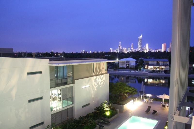 1307/33 T E Peters Drive BROADBEACH WATERS 2