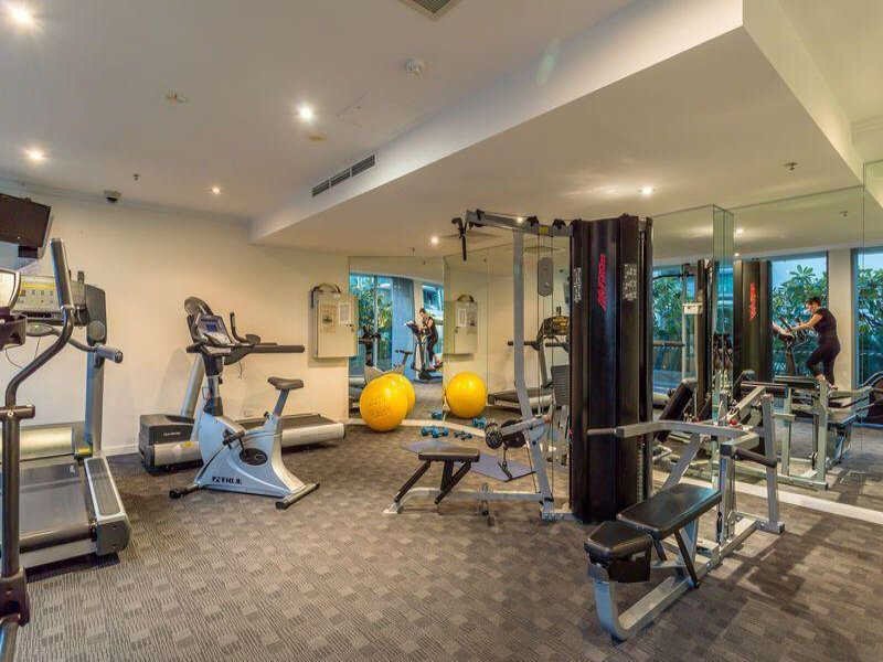 1307/33 T E Peters Drive BROADBEACH WATERS 13