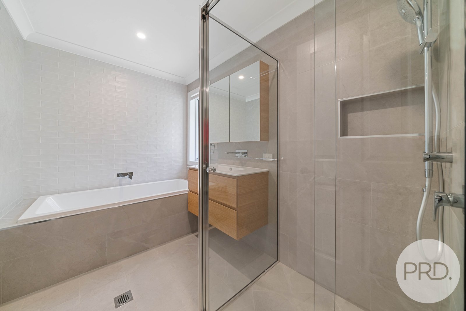 1/309 Lake Albert Road KOORINGAL 10