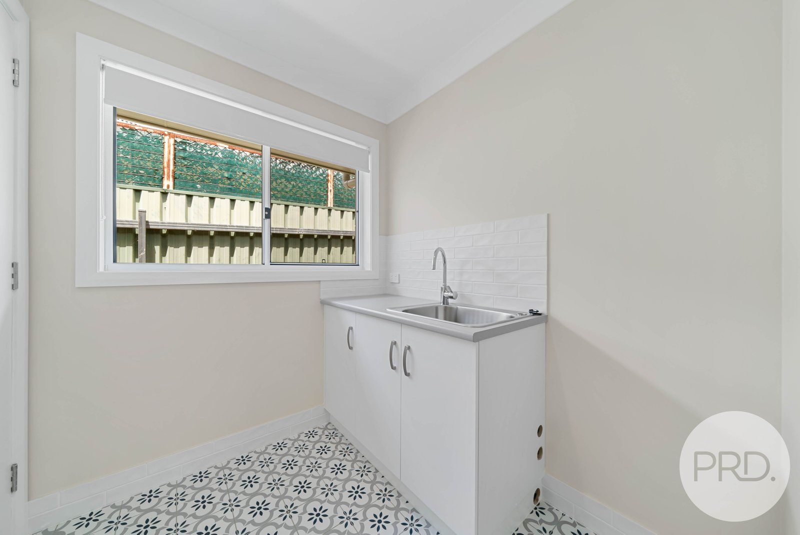 1/309 Lake Albert Road KOORINGAL 11