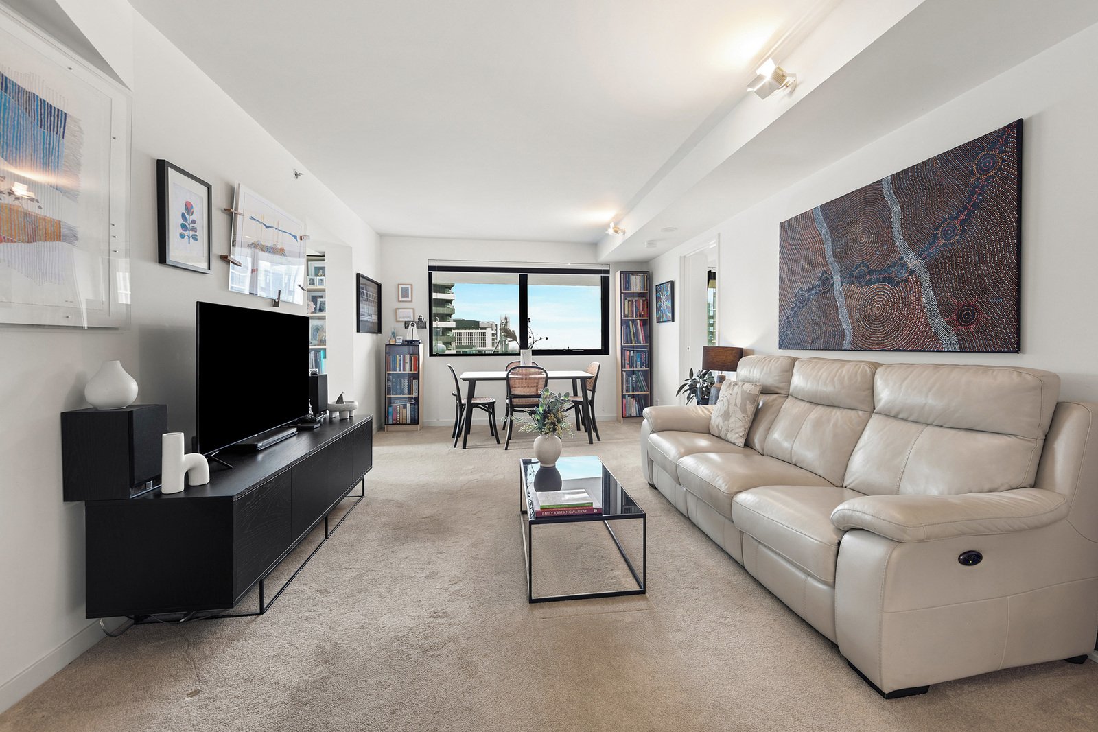 Gallery: 1309/2 Albert Road
