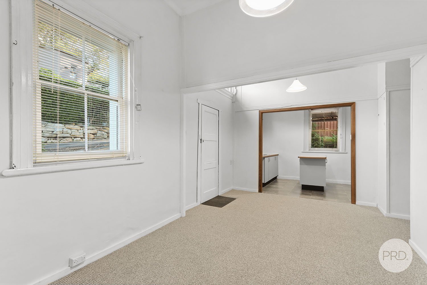 1/30a Russell St  OATLEY 3