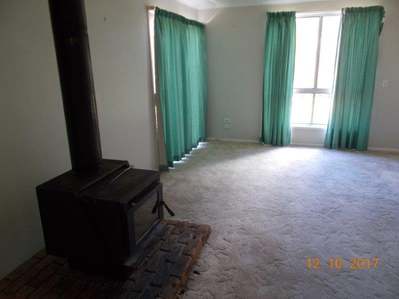 131-133 Herbert Street TUMUT 5