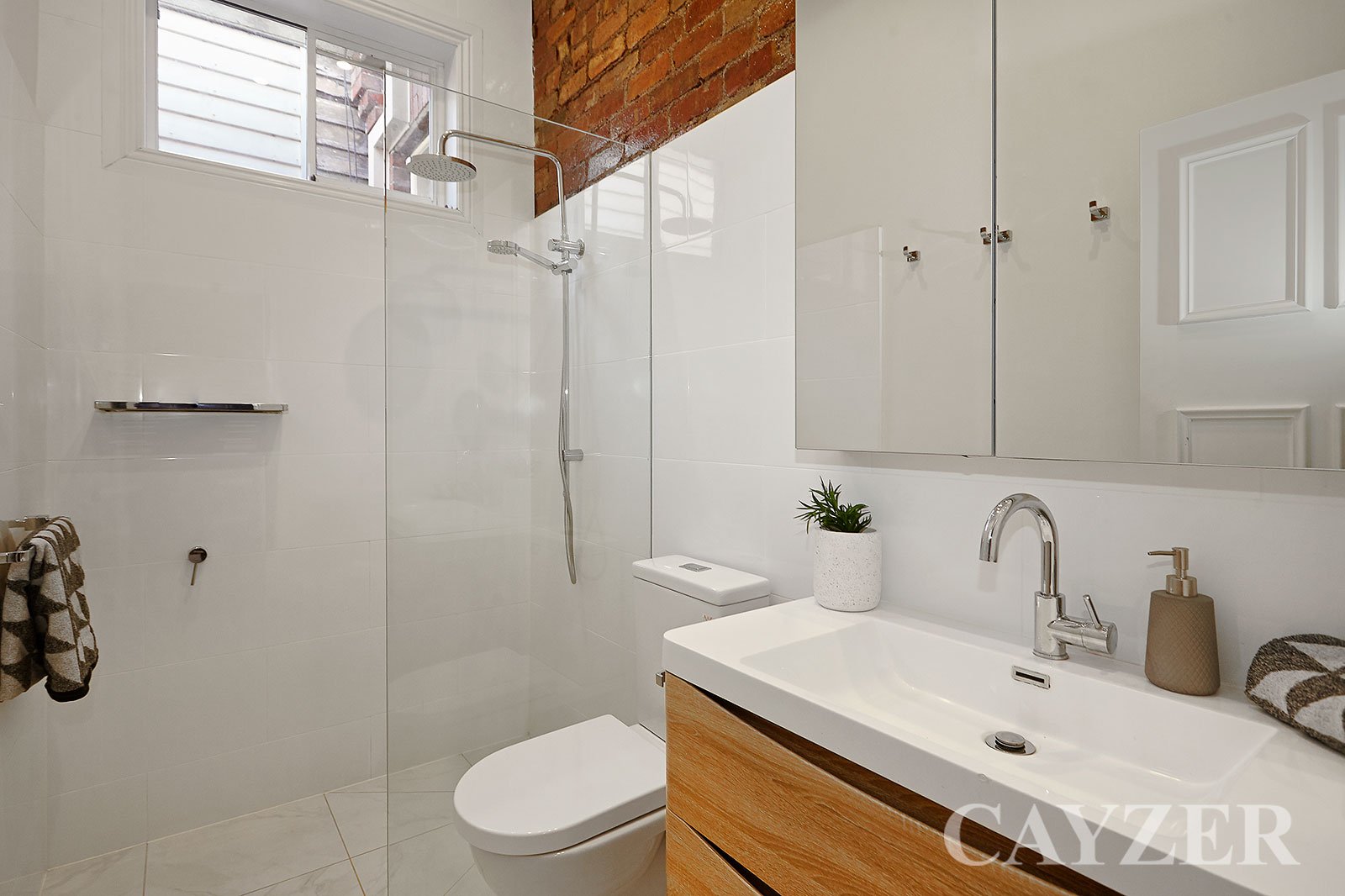 Gallery: 131 Cruikshank Street