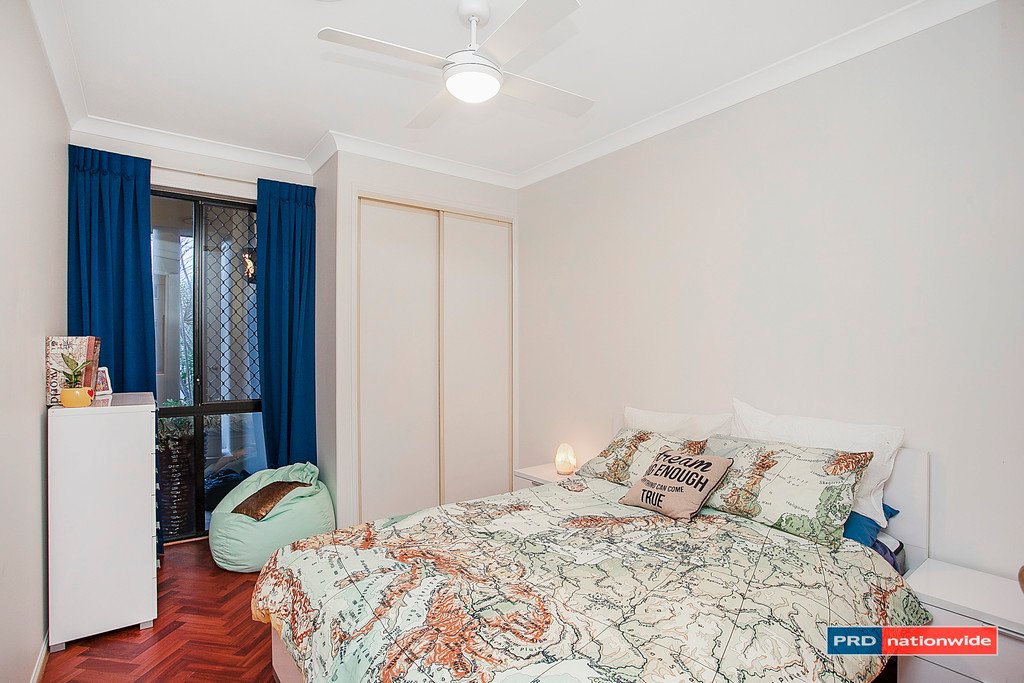 131 Dunlin Drive BURLEIGH WATERS 12