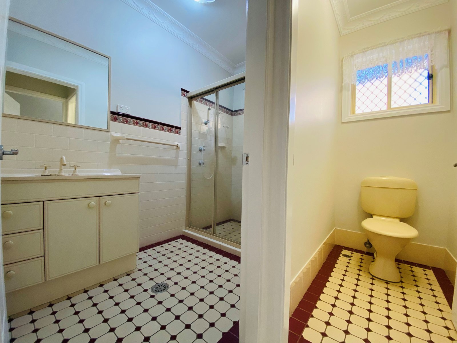 1/31 Gipps Street TAMWORTH 9