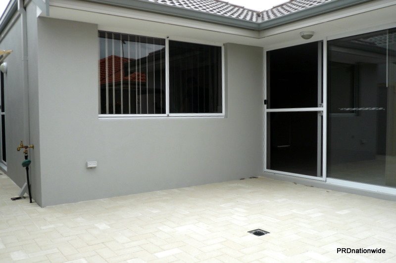 13/1 Humboldt Entrance AUBIN GROVE 5