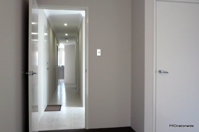 13/1 Humboldt Entrance AUBIN GROVE 7