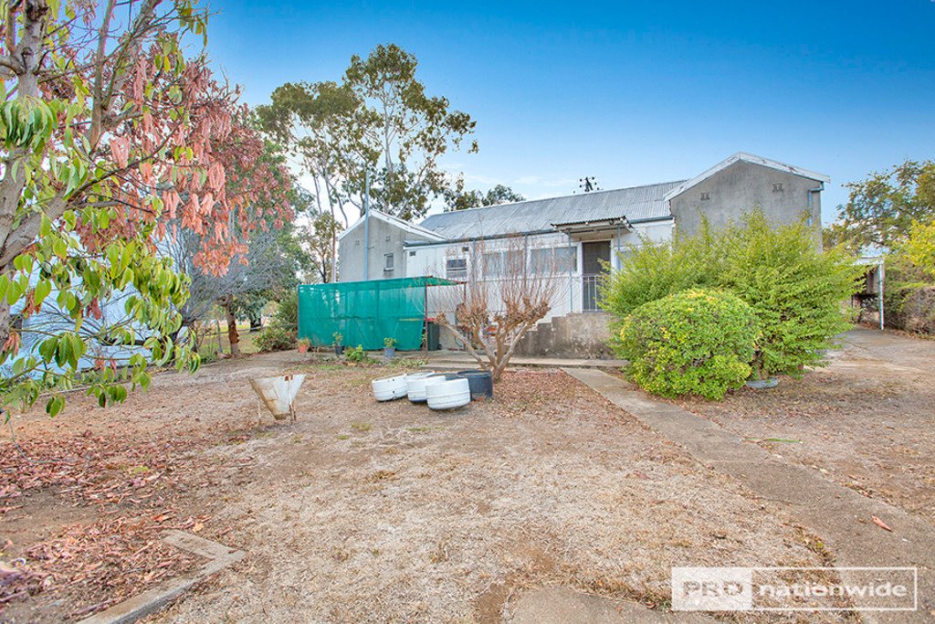 131 Johnston Street TAMWORTH 11