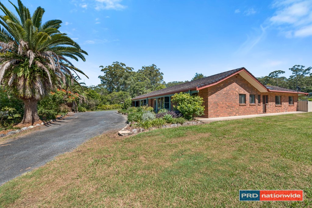 131 Lake Russell Drive EMERALD BEACH 2