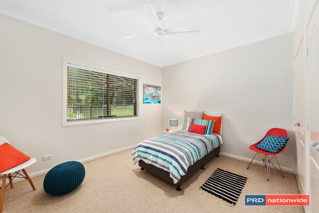 131 Lake Russell Drive EMERALD BEACH 16