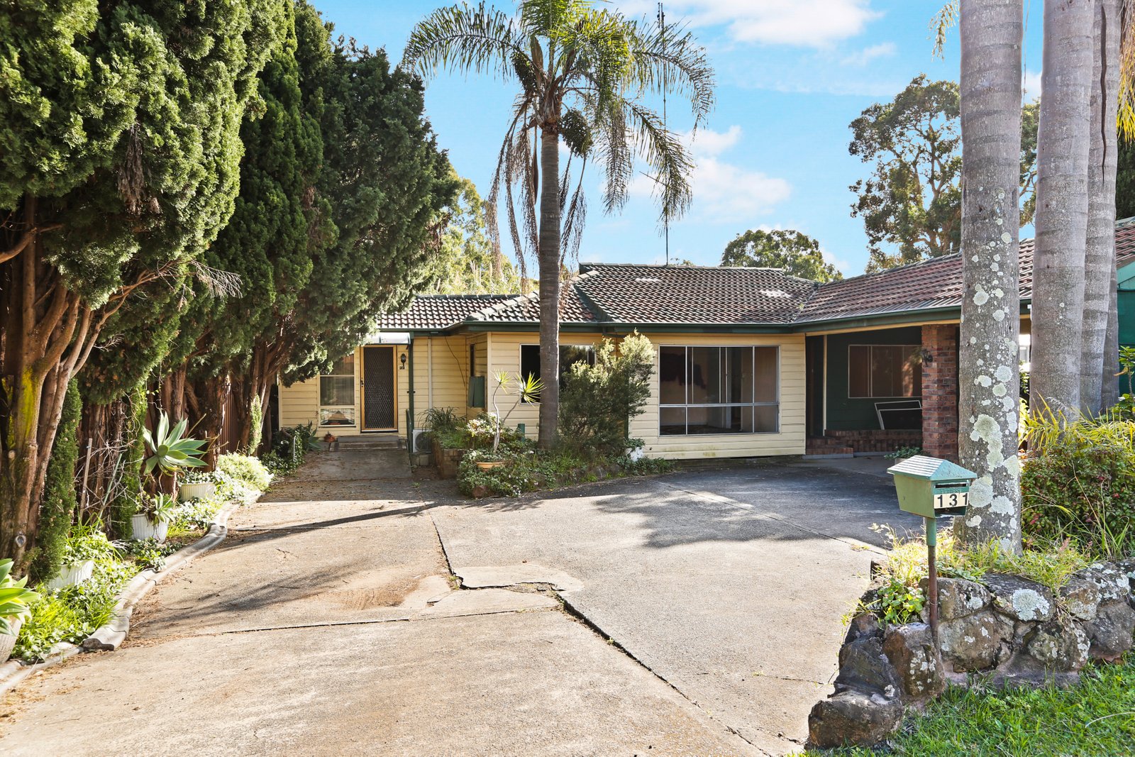 131 Lakelands Drive DAPTO 1