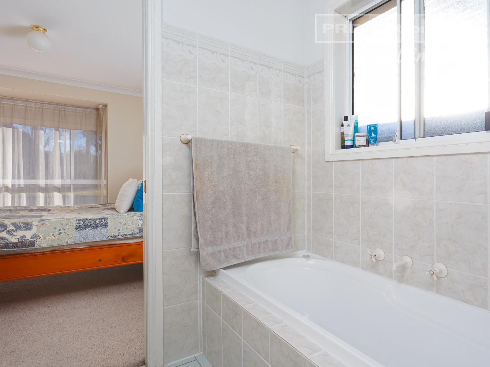 1/31 Lansdowne Avenue LAKE ALBERT 9