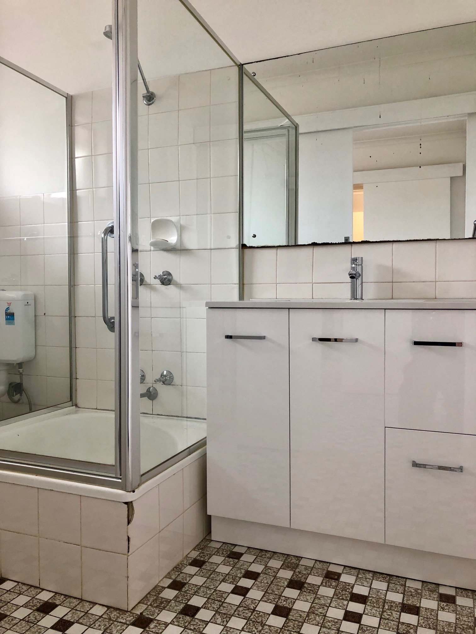 1/31 Melrose Drive WODONGA 10