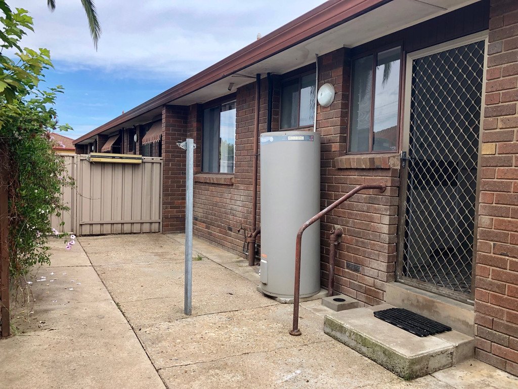 1/31 Melrose Drive WODONGA 12