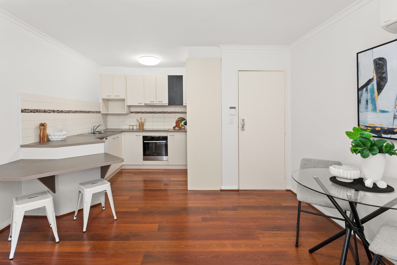 Gallery: 1/31 Osborne Avenue