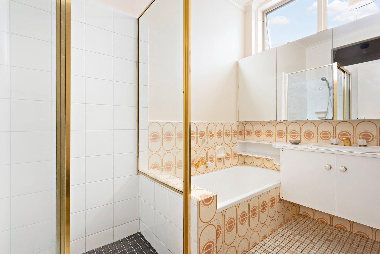 Real Estate and Property in 1/31 St Georges Road, Elsternwick, VIC