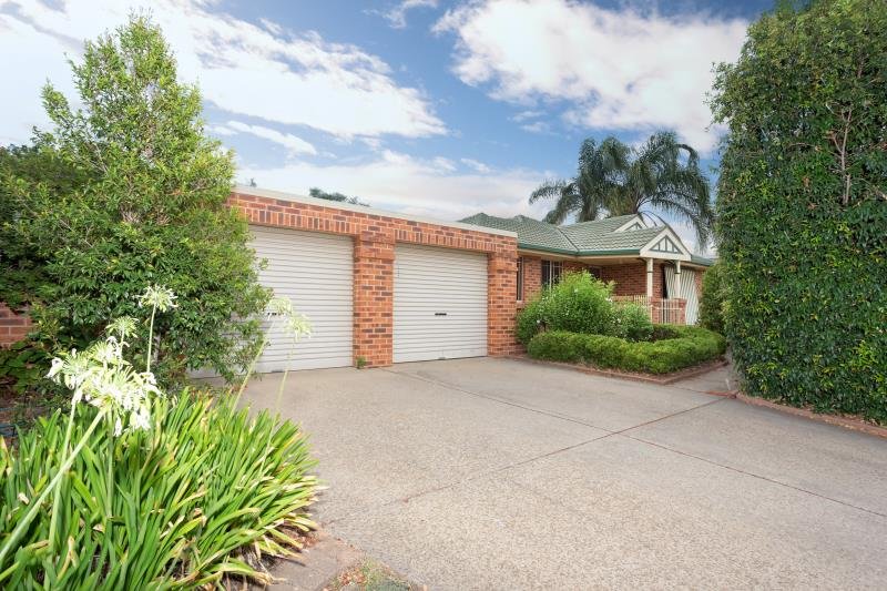 131 Undurra Drive GLENFIELD PARK 1