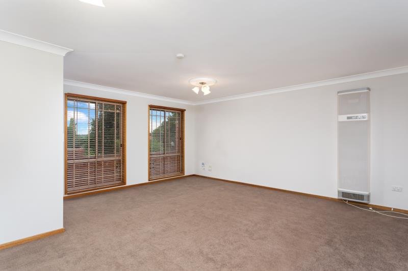 131 Undurra Drive GLENFIELD PARK 2