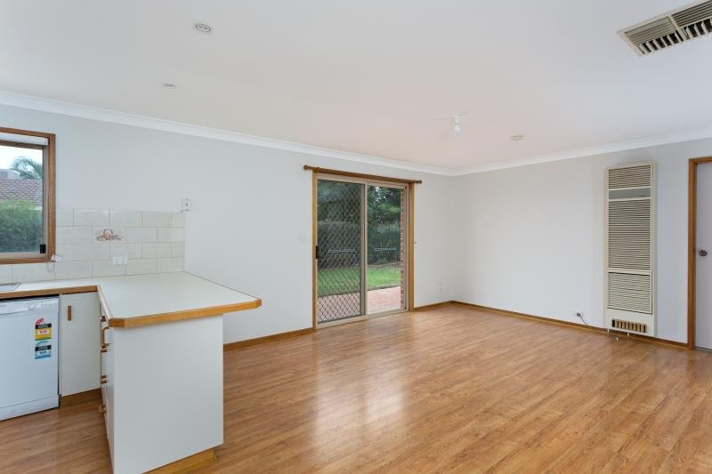 131 Undurra Drive GLENFIELD PARK 4